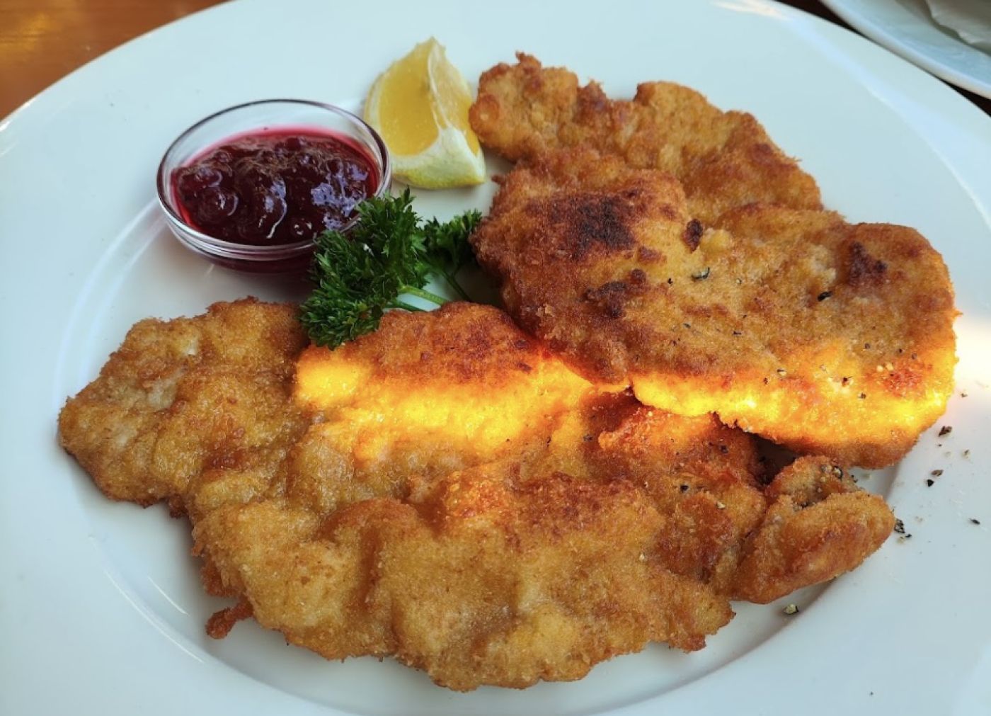 Restaurant Ehrwald Holzerstubn Wiener Schnitzel