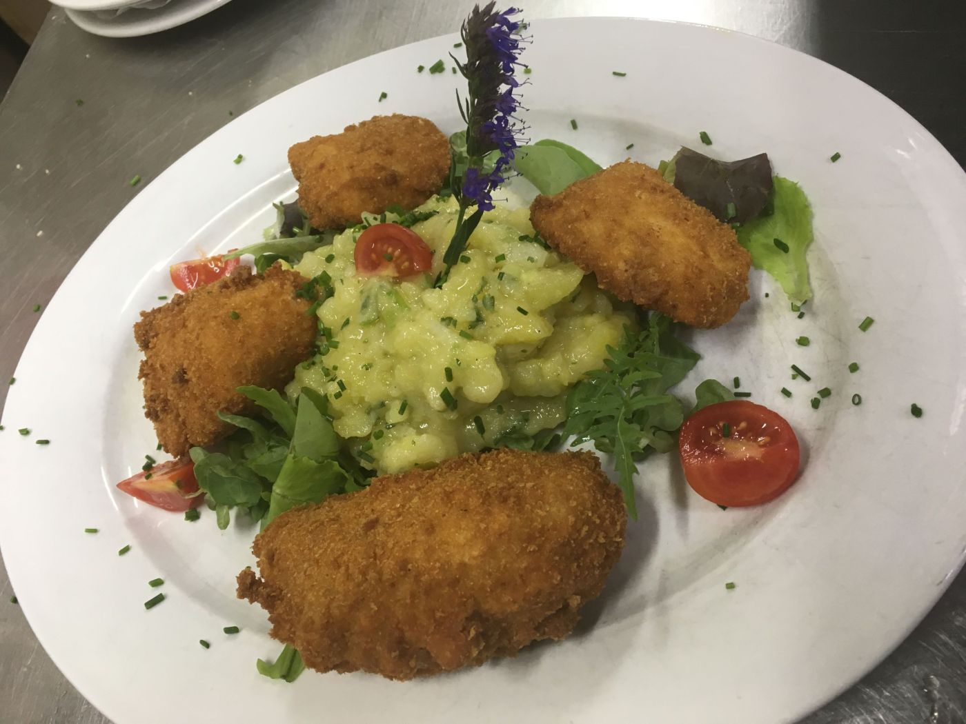 Restaurant Holzerstubn Ehrwald Backhendl