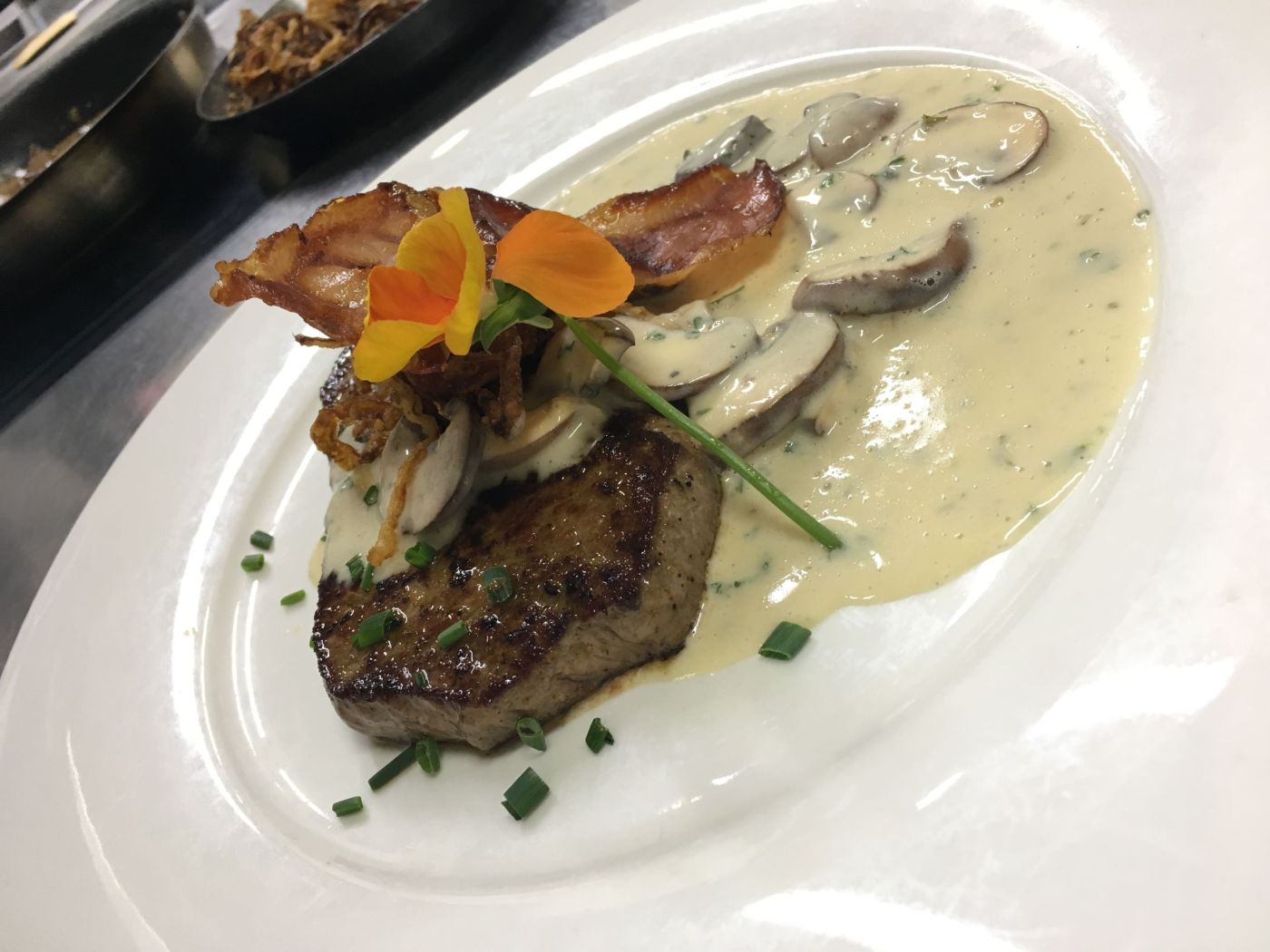 Restaurant Holzerstubn Ehrwald Steak Mit Champignonsauce