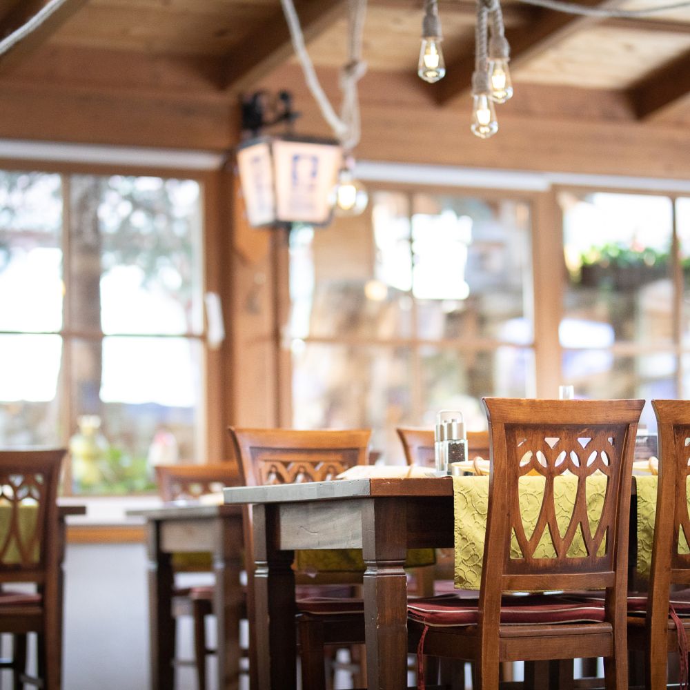 Ehrwald Restaurant Holzerstubn Bierstadl Detail