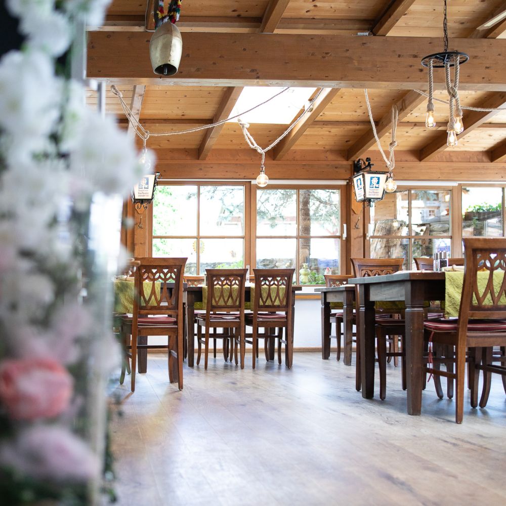 Ehrwald Restaurant Holzerstubn Bierstadl Wintergarten