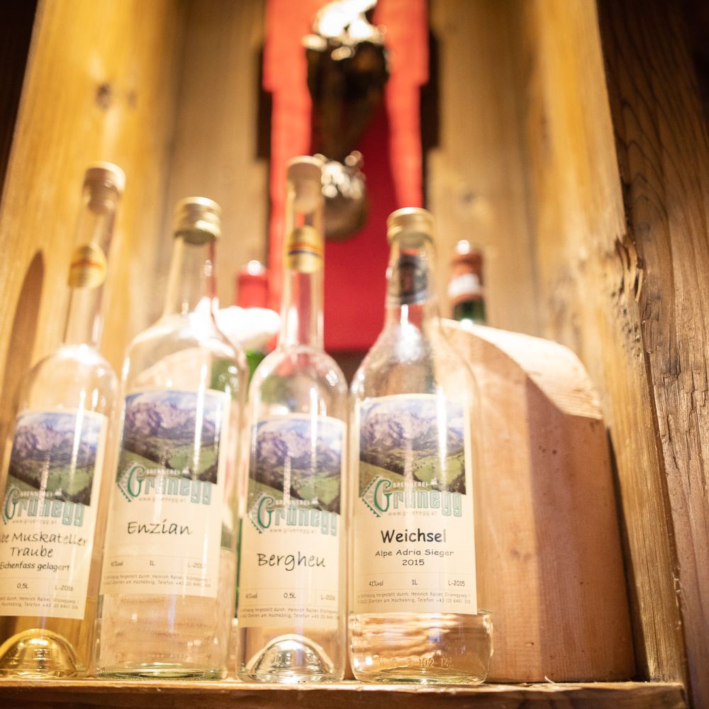 Ehrwald Restaurant Holzerstubn Schnaps Auswahl