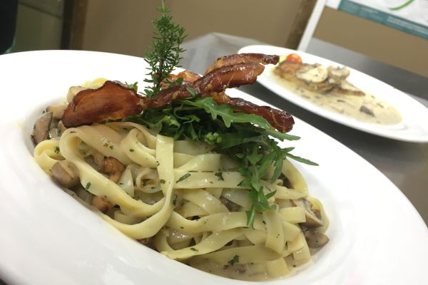 Restaurant Holzerstubn Ehrwald Nudel Pilzrahm